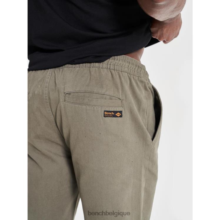 vêtements Bench short chino hotspur kaki Hommes 042X242
